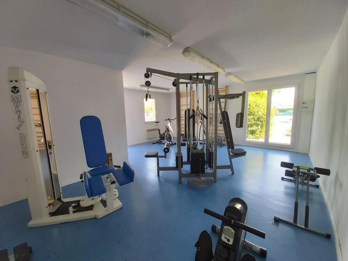 Апартаменти Le Sporting Land - Avec Entree Autonome, Parking Prive & Sa Piscine ! - Гаяк Екстер'єр фото