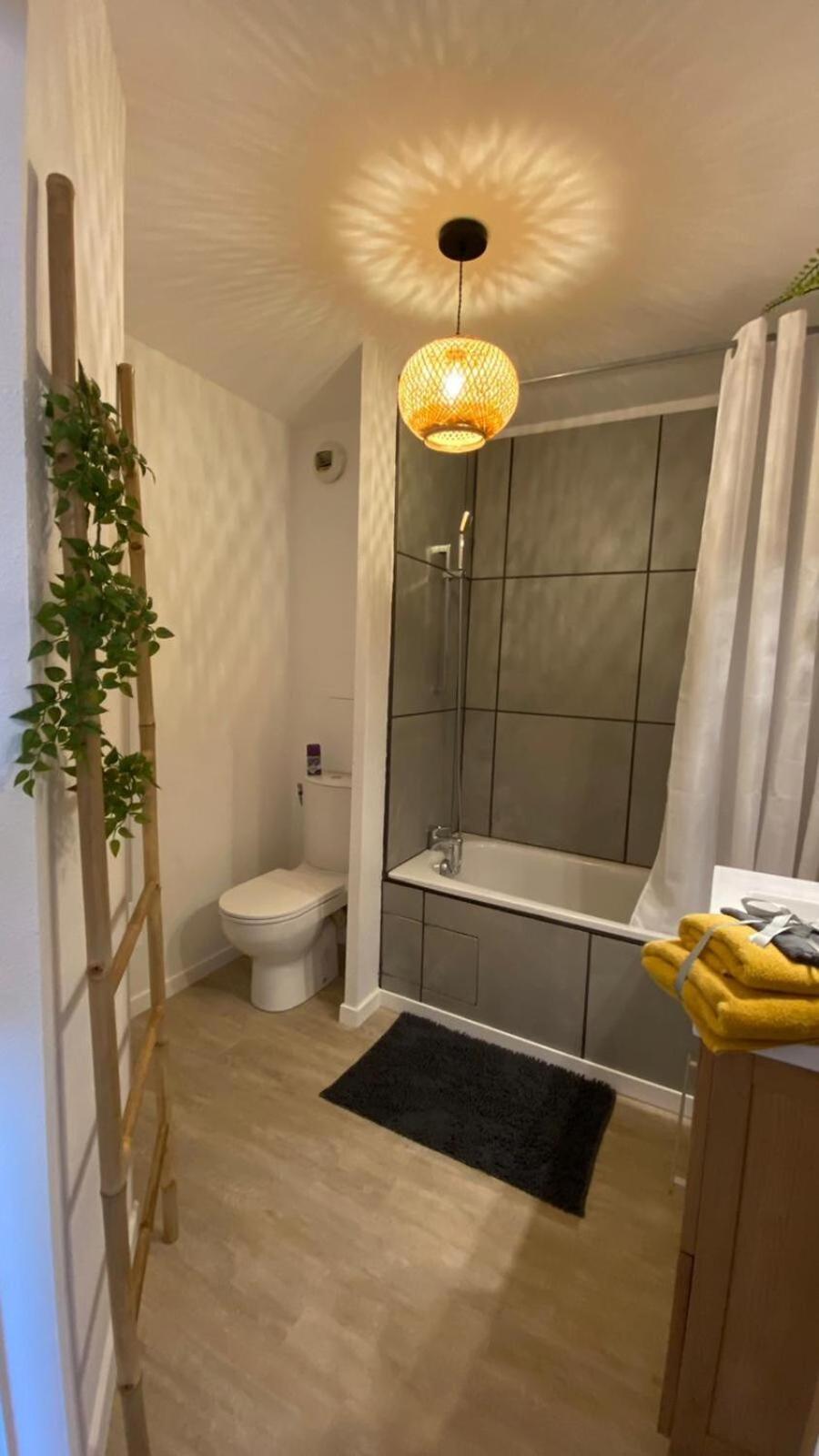 Апартаменти Le Sporting Land - Avec Entree Autonome, Parking Prive & Sa Piscine ! - Гаяк Екстер'єр фото