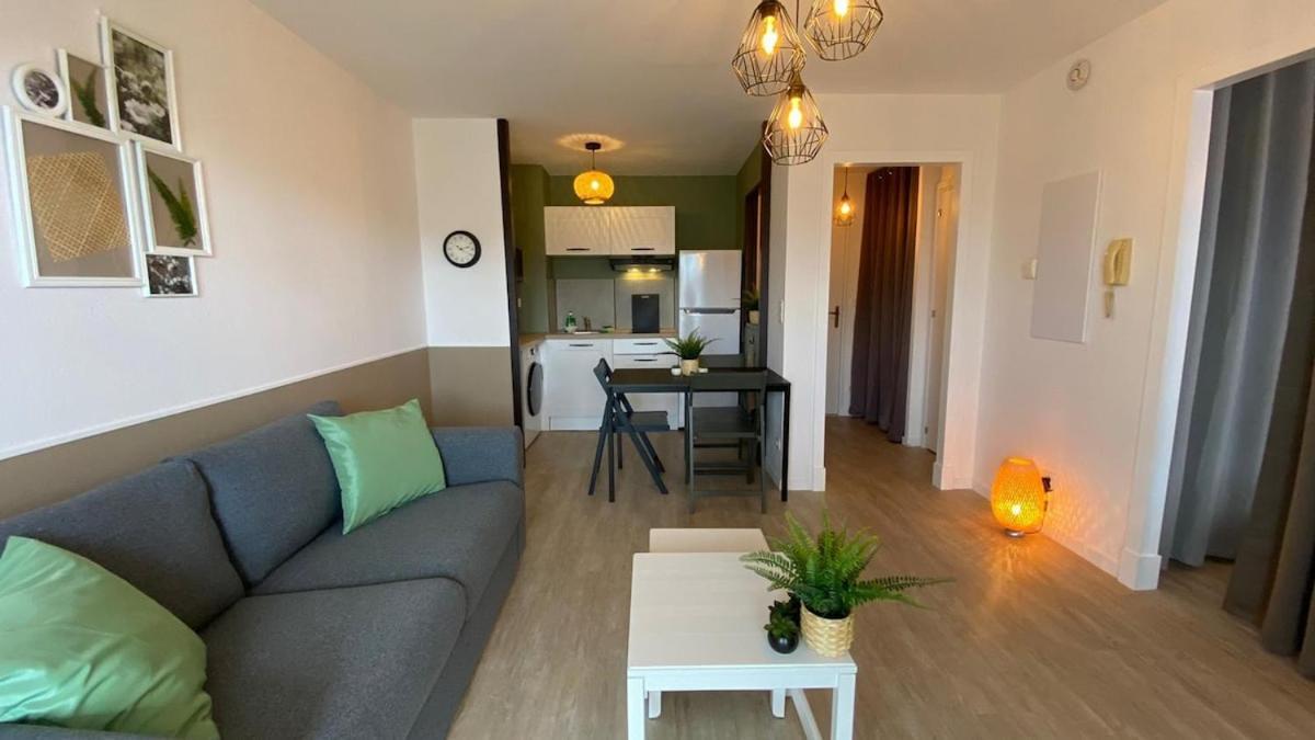 Апартаменти Le Sporting Land - Avec Entree Autonome, Parking Prive & Sa Piscine ! - Гаяк Екстер'єр фото