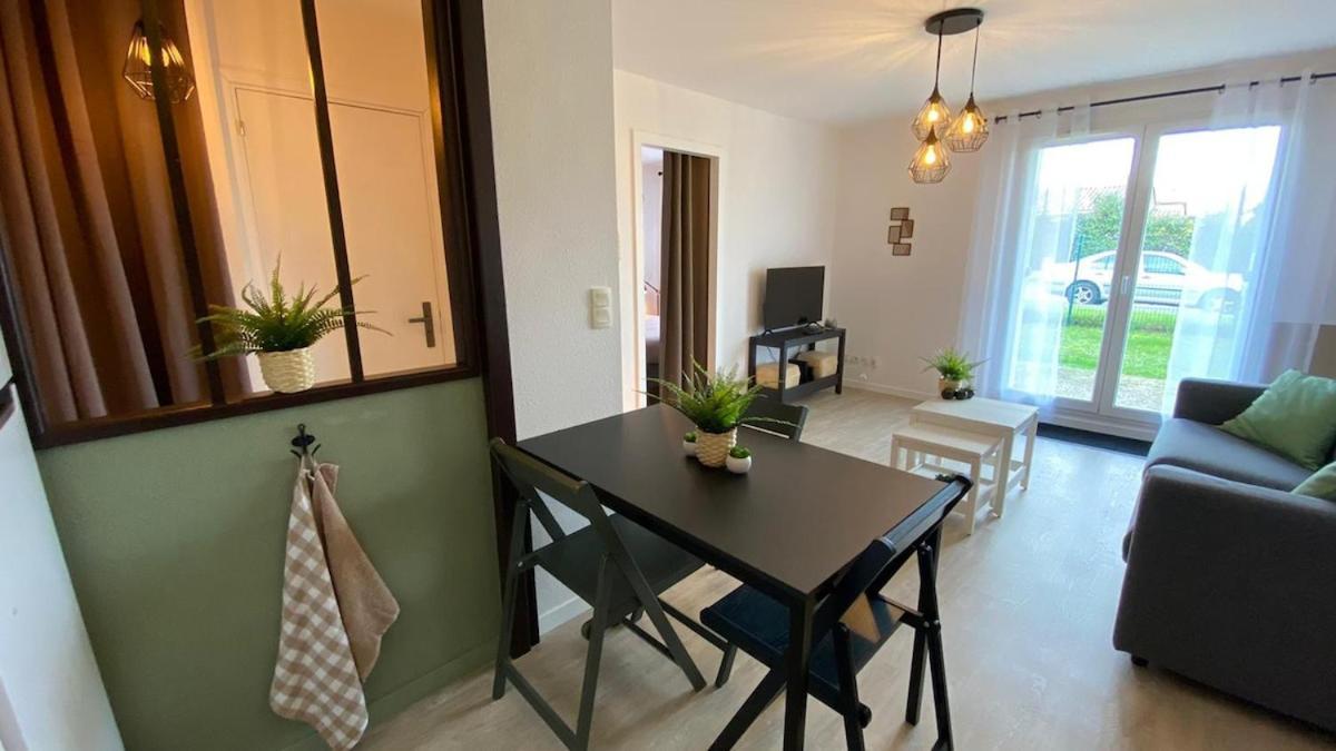 Апартаменти Le Sporting Land - Avec Entree Autonome, Parking Prive & Sa Piscine ! - Гаяк Екстер'єр фото